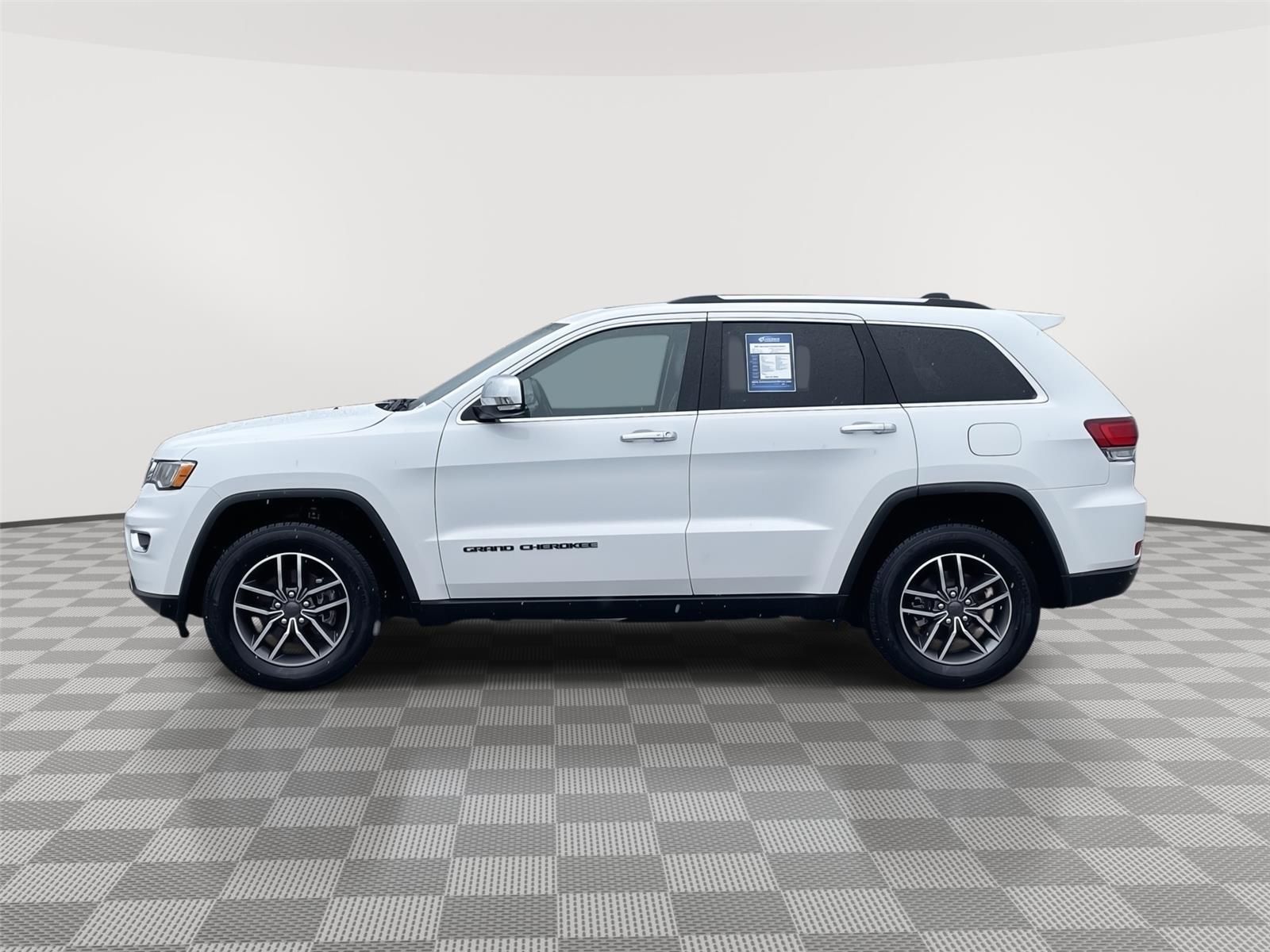 Used 2020 Jeep Grand Cherokee for sale in Lincoln NE