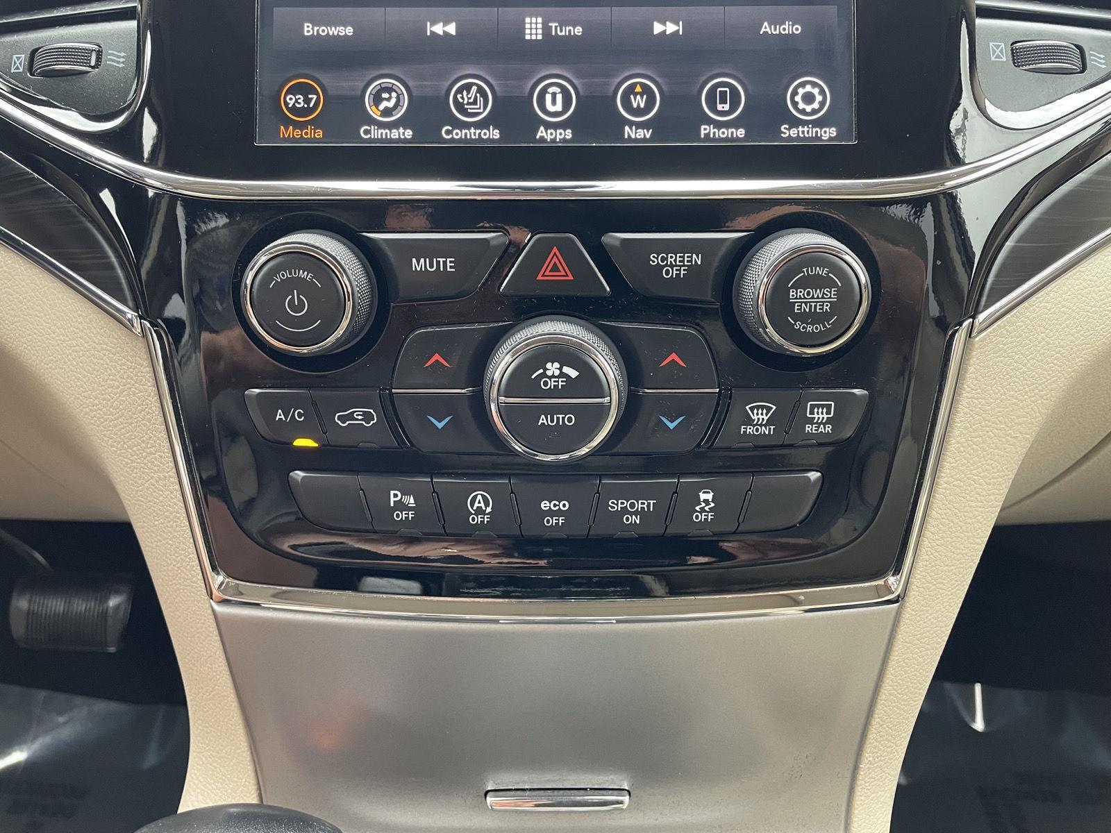 Used 2020 Jeep Grand Cherokee for sale in Lincoln NE