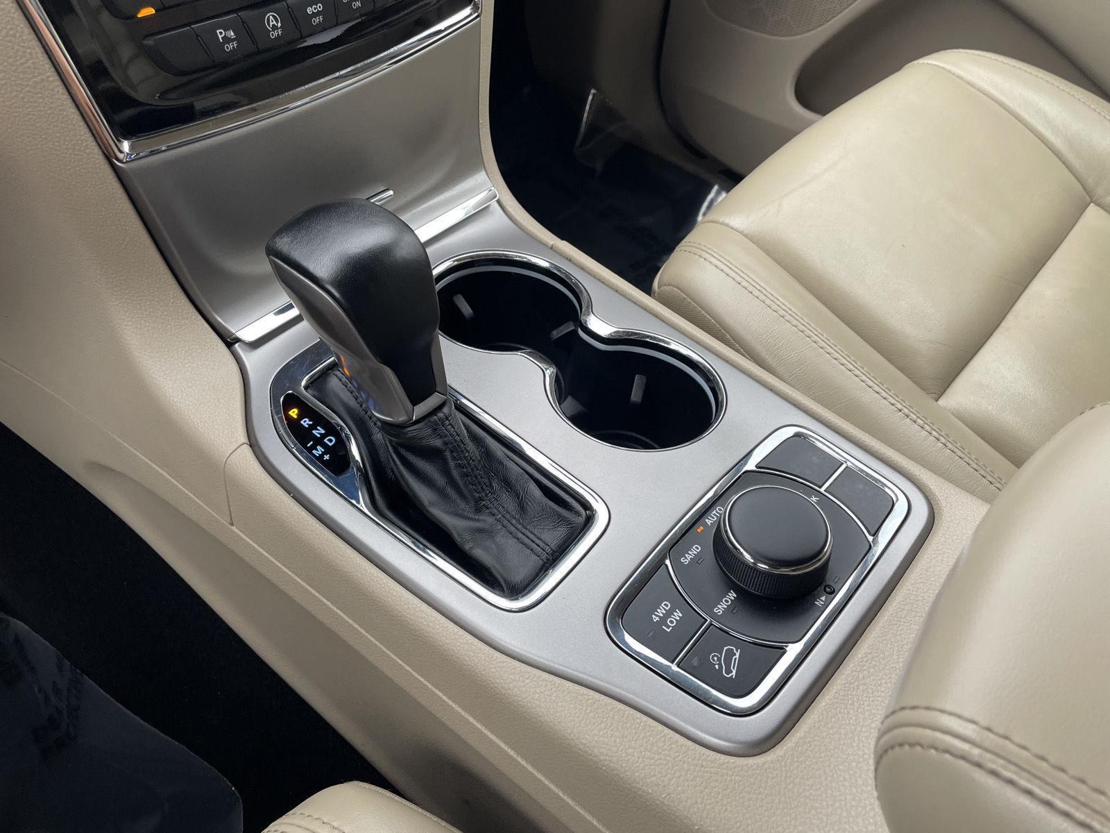 Used 2020 Jeep Grand Cherokee for sale in Lincoln NE