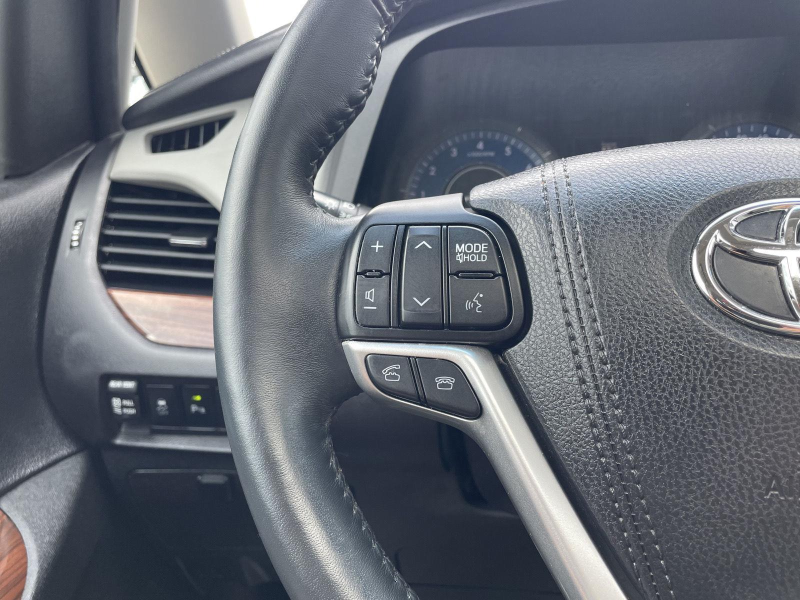 Used 2017 Toyota Sienna for sale in Lincoln NE