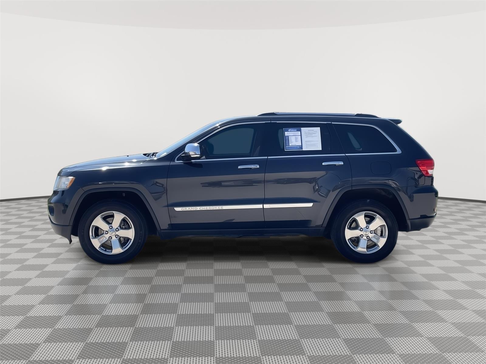 Used 2013 Jeep Grand Cherokee for sale in Lincoln NE