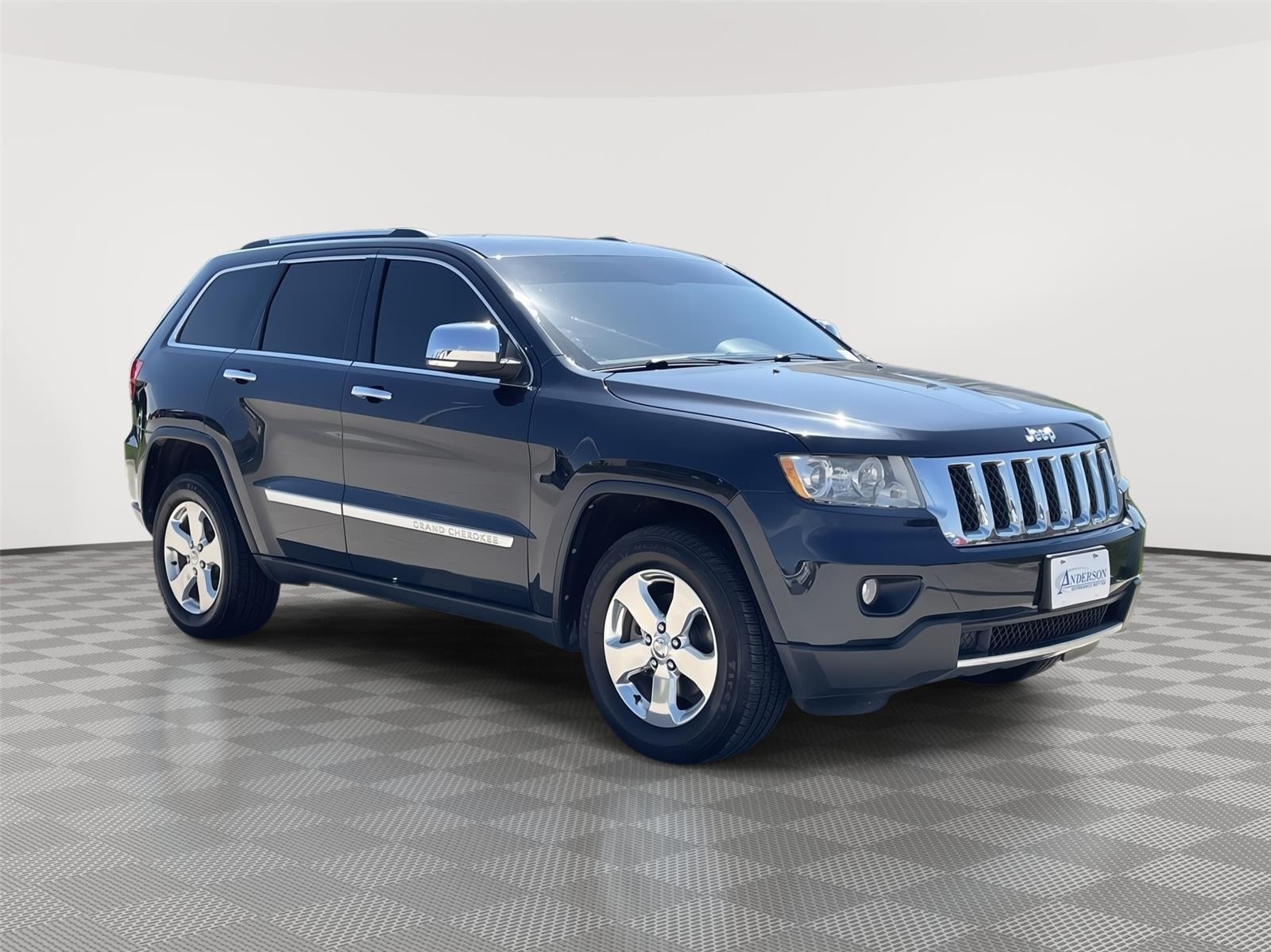 Used 2013 Jeep Grand Cherokee for sale in Lincoln NE