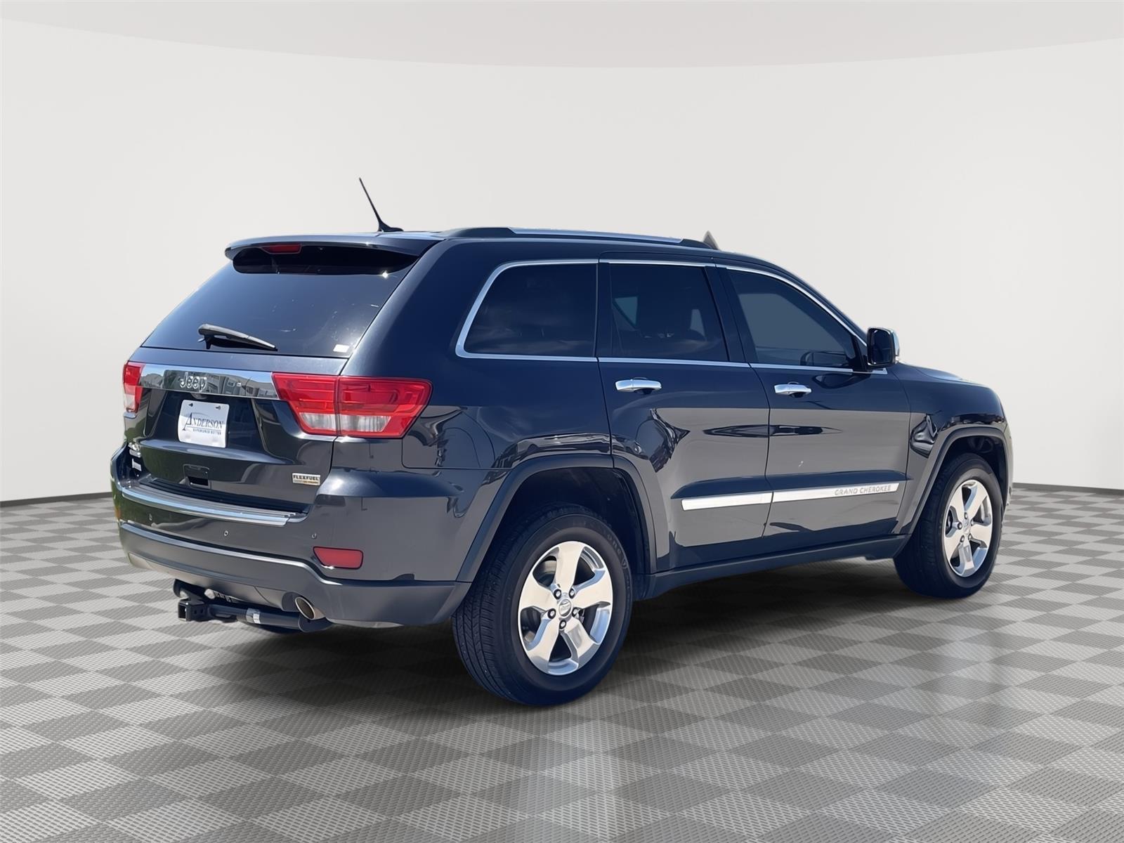 Used 2013 Jeep Grand Cherokee for sale in Lincoln NE