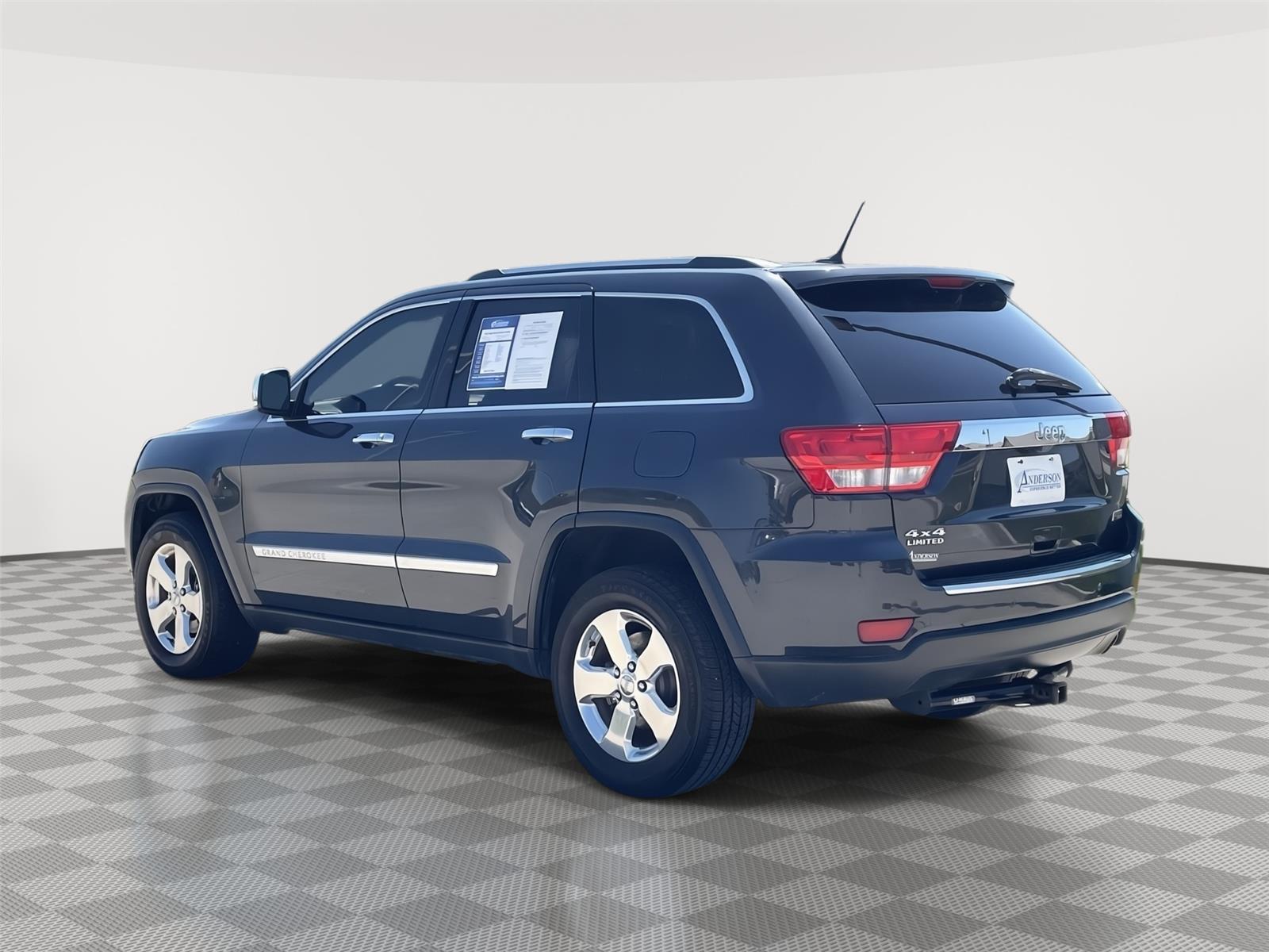 Used 2013 Jeep Grand Cherokee for sale in Lincoln NE