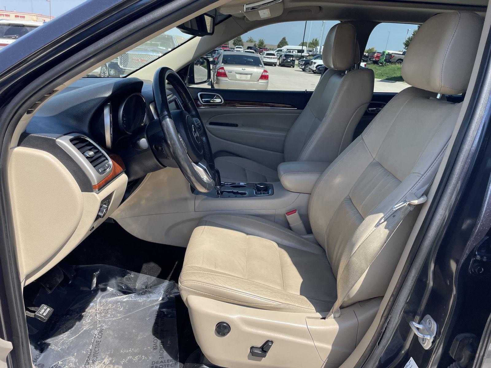 Used 2013 Jeep Grand Cherokee for sale in Lincoln NE