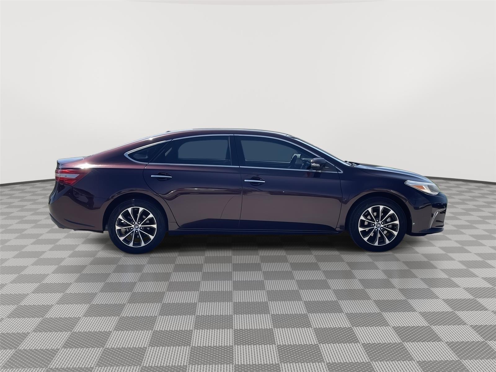 Used 2018 Toyota Avalon for sale in Lincoln NE