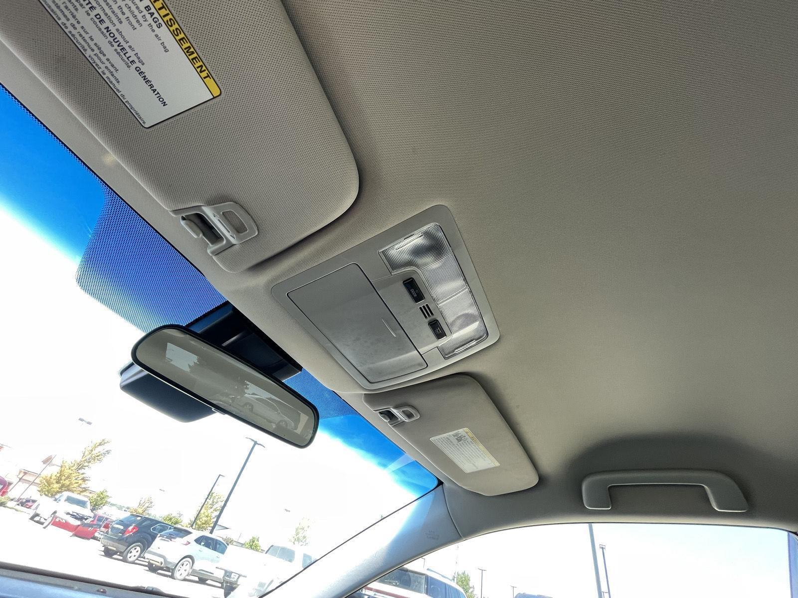 2018 Toyota Avalon XLE photo 19