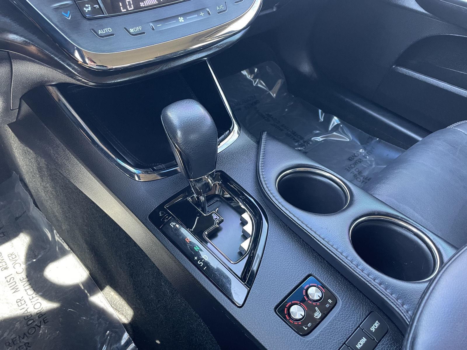 Used 2018 Toyota Avalon for sale in Lincoln NE