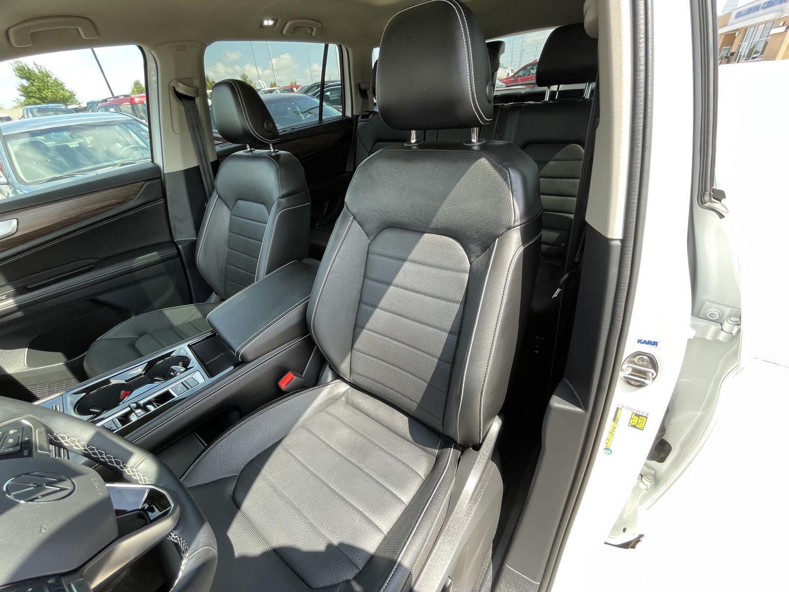 Pre-Owned 2024 Volkswagen Atlas for sale in Lincoln NE