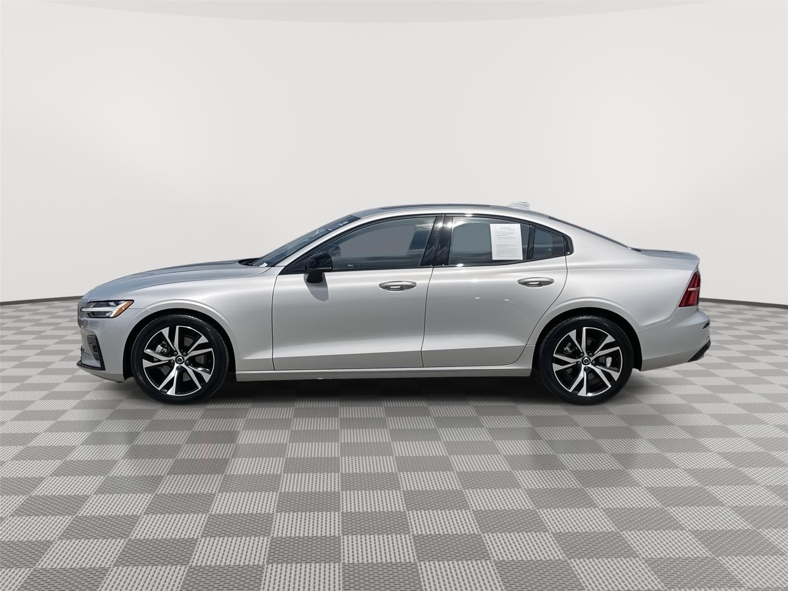Used 2025 Volvo S60 for sale in Lincoln NE