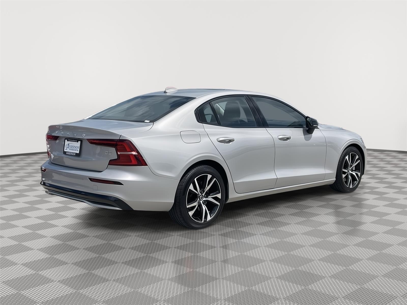 Used 2025 Volvo S60 for sale in Lincoln NE