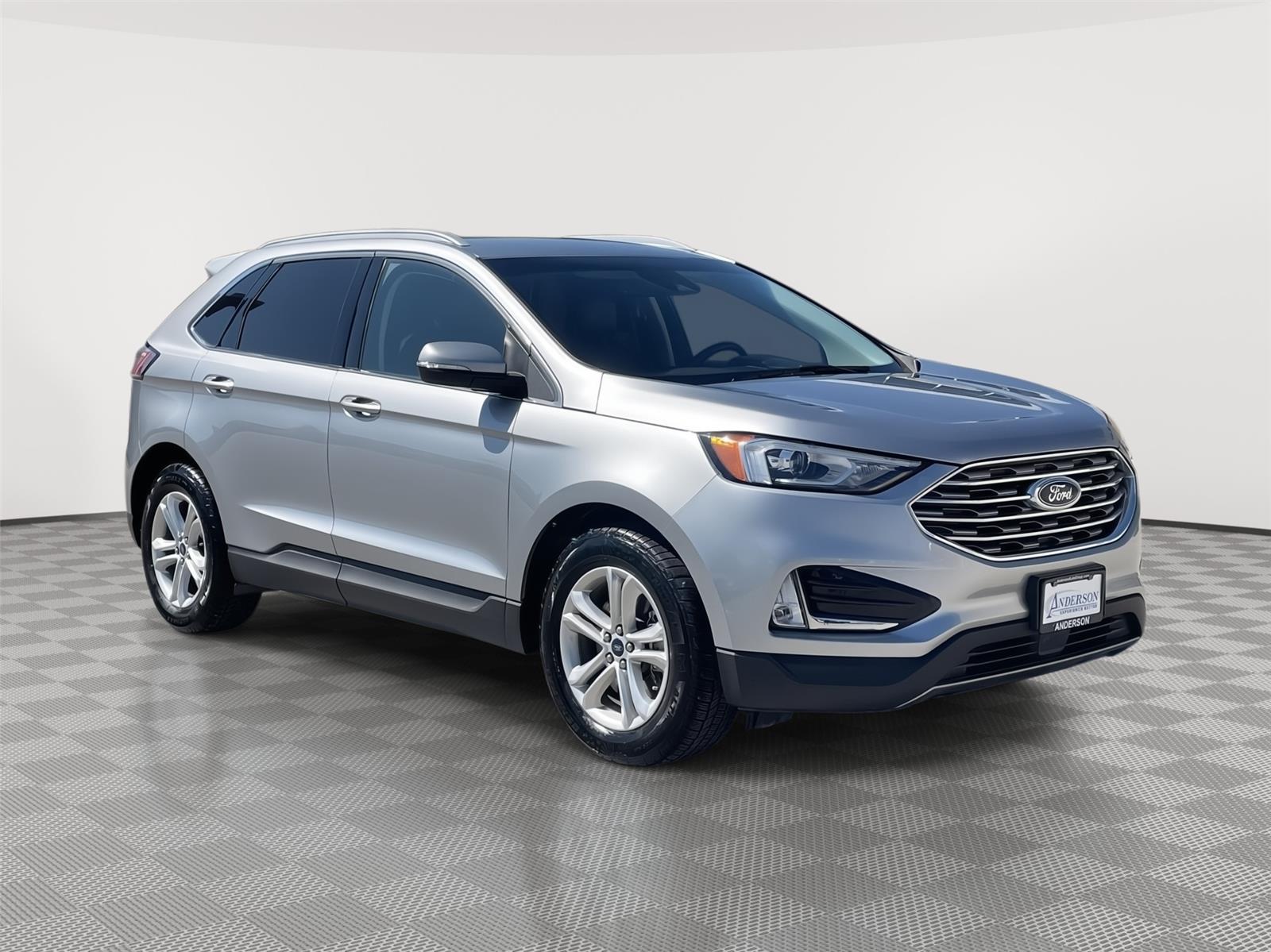 2020 Ford Edge SEL photo 4