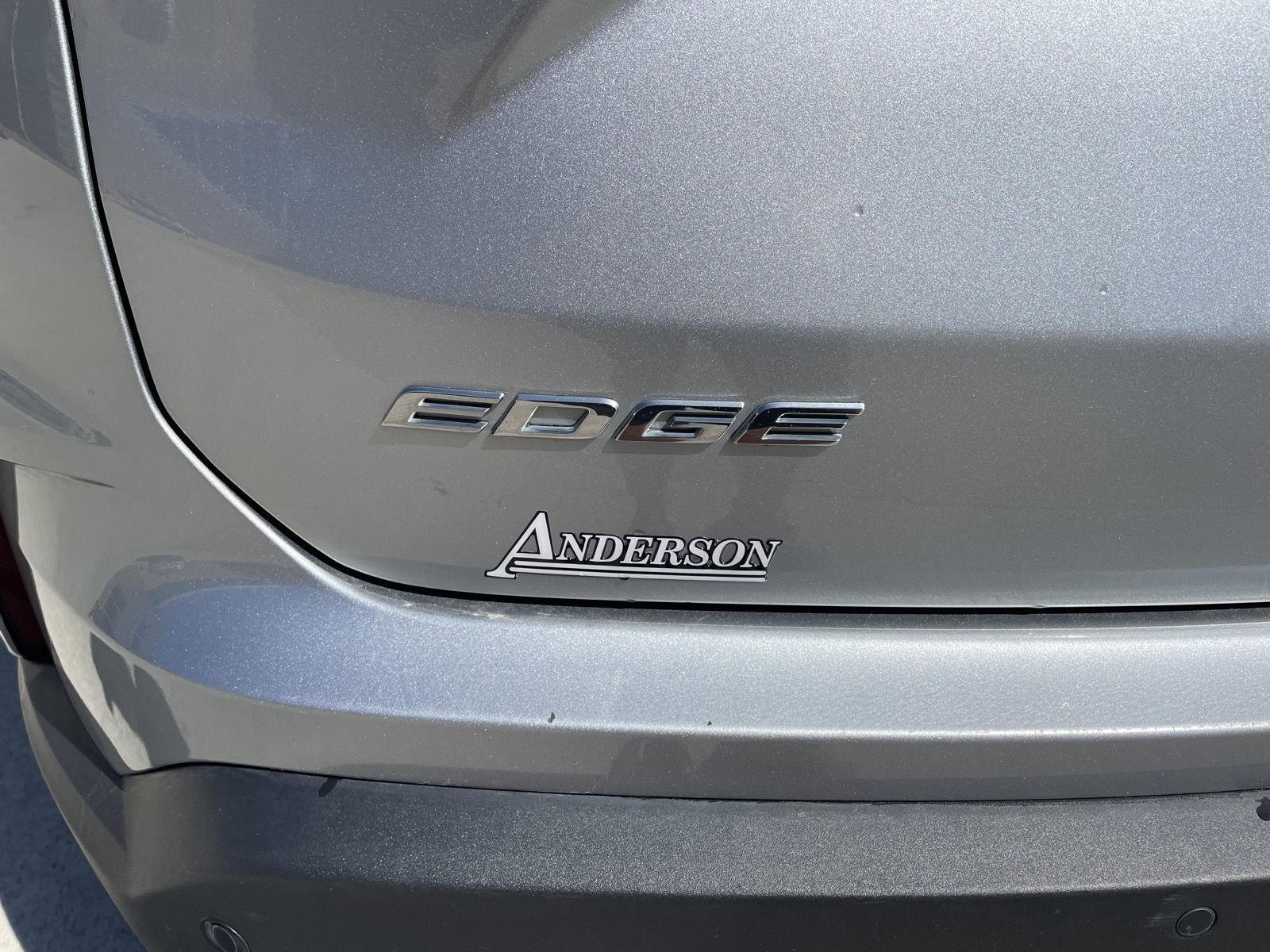 2020 Ford Edge SEL photo 33