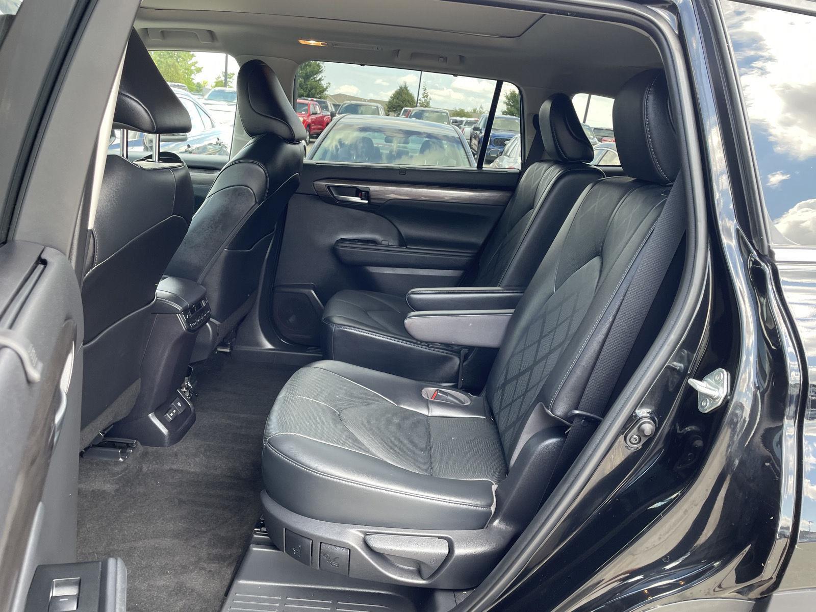 Pre-Owned 2023 Toyota Highlander for sale in Lincoln NE