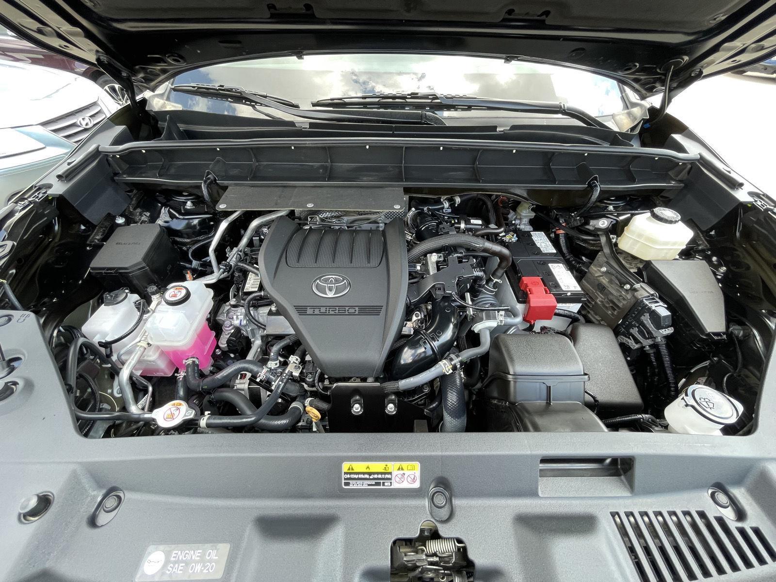 Pre-Owned 2023 Toyota Highlander for sale in Lincoln NE