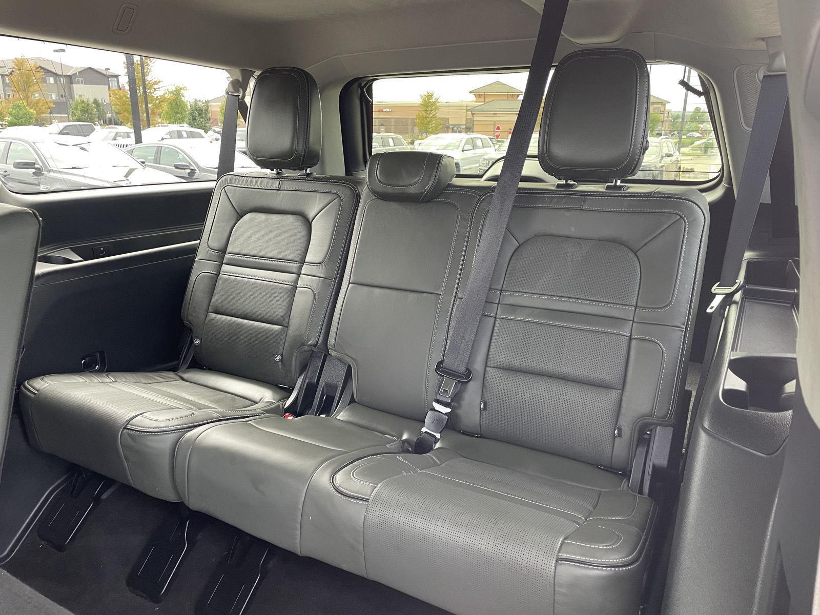 2022 Lincoln Navigator Black Label photo 22