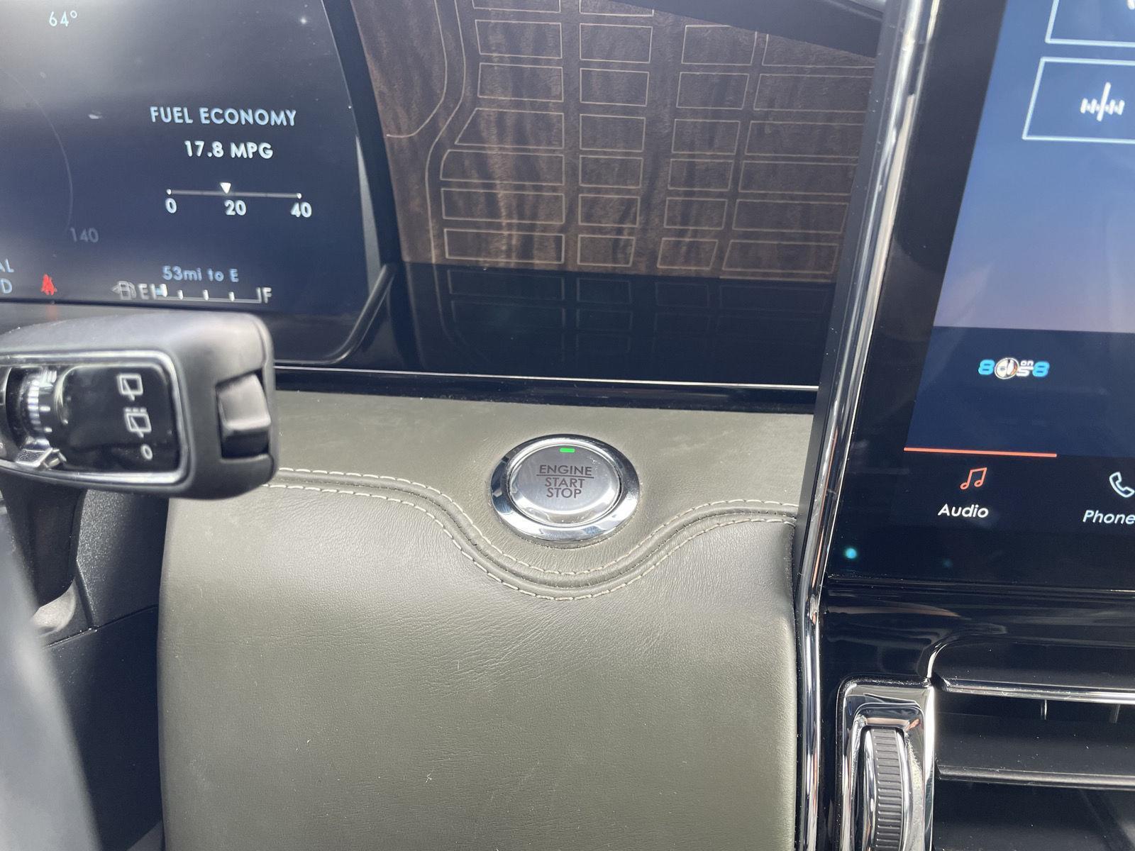 2022 Lincoln Navigator Black Label photo 26
