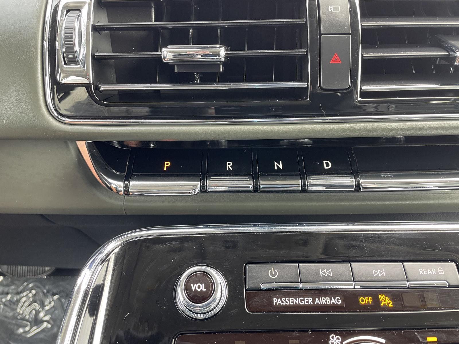 2022 Lincoln Navigator Black Label photo 27