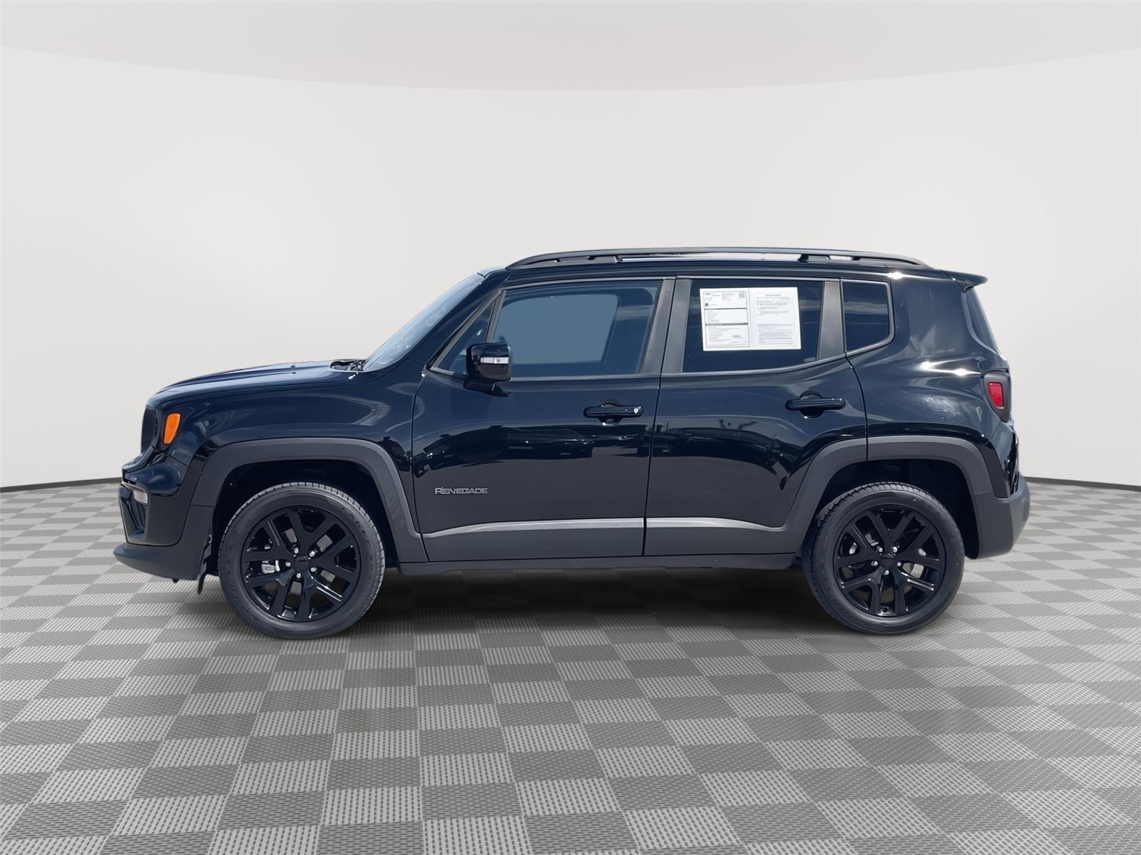 2022 Jeep Renegade Altitude photo 2