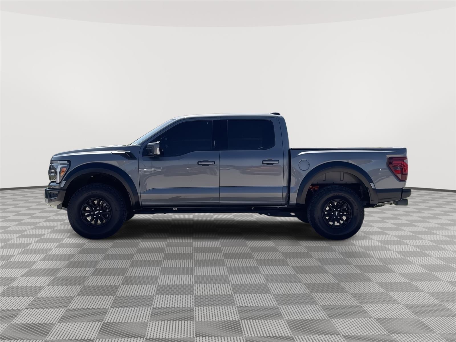 2024 Ford F-150 Raptor photo 2