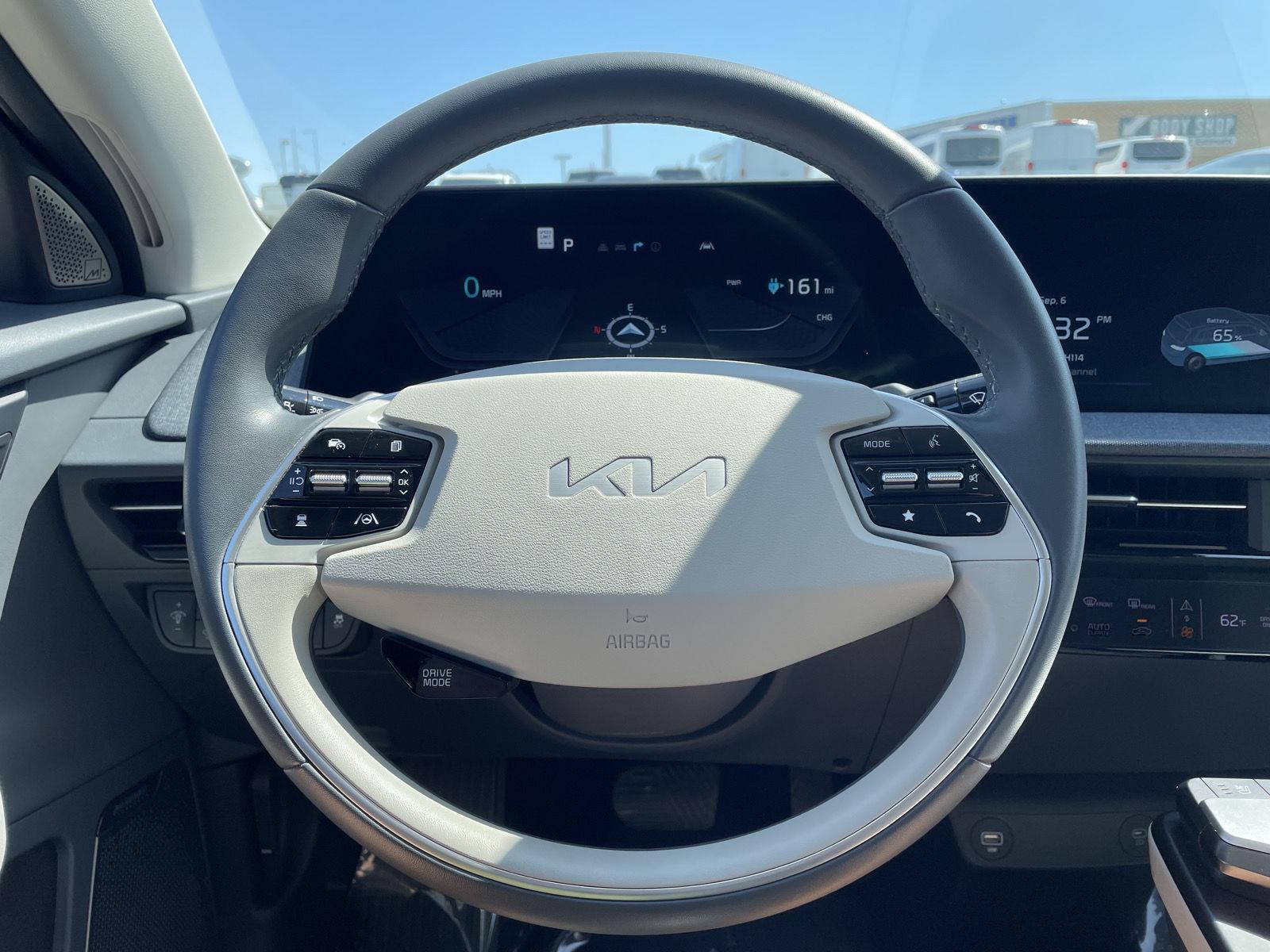 2023 Kia EV6 Wind photo 12
