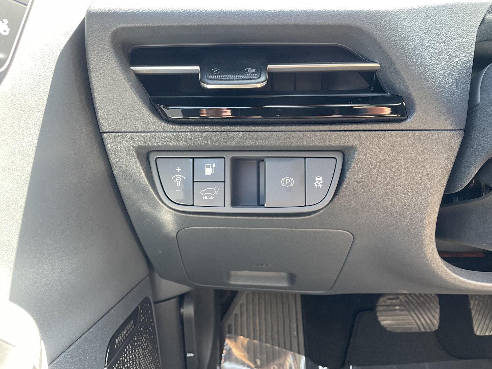 2023 Kia EV6 Wind photo 25