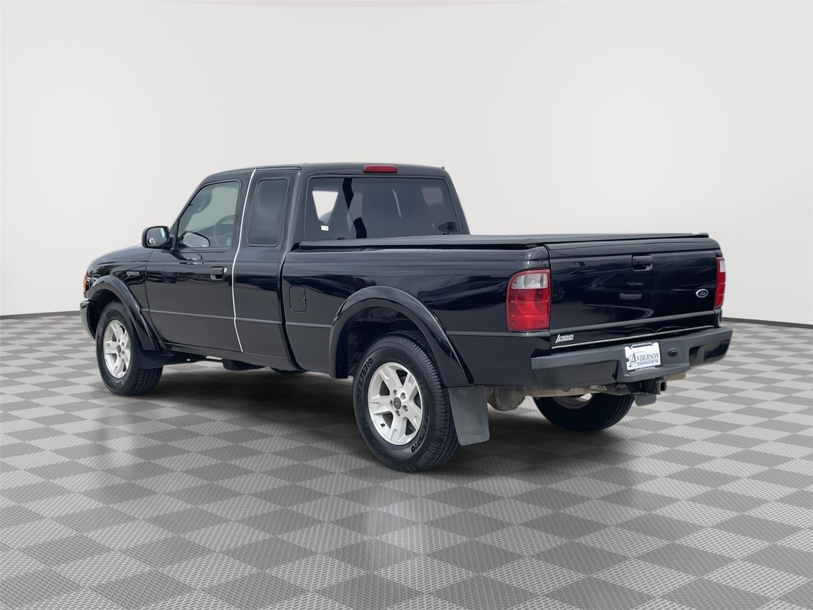 2005 Ford Ranger XLT photo 9
