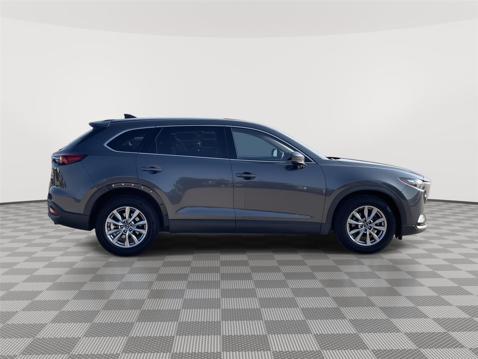 2017 Mazda CX-9 Touring photo 4