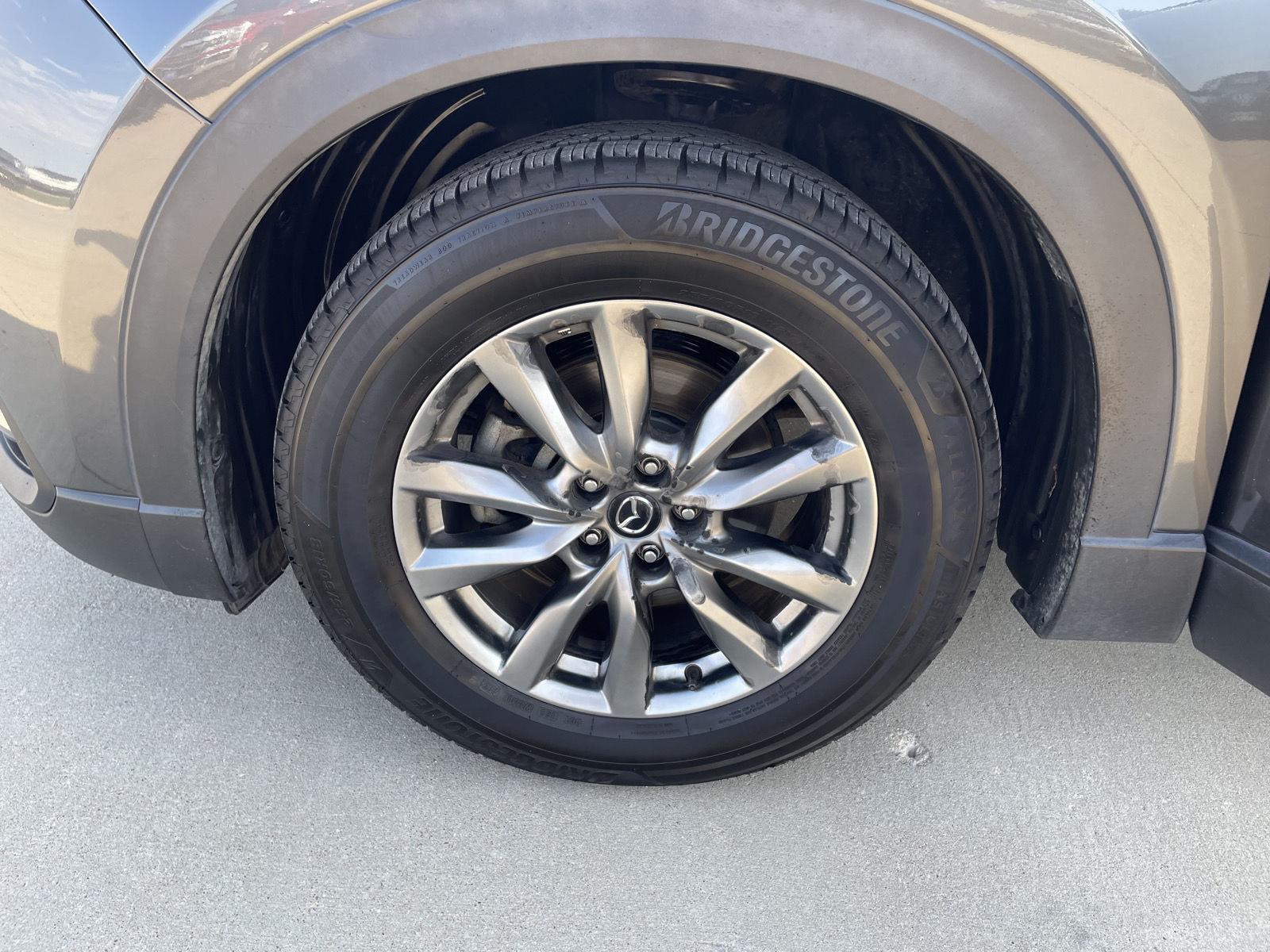2017 Mazda CX-9 Touring photo 8