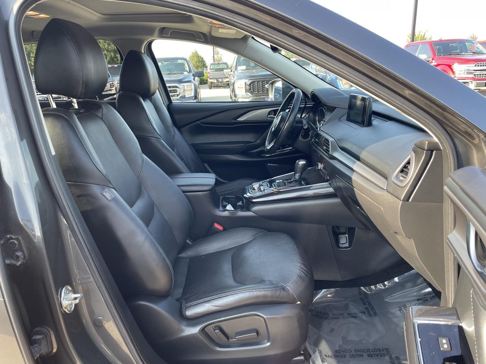2017 Mazda CX-9 Touring photo 13