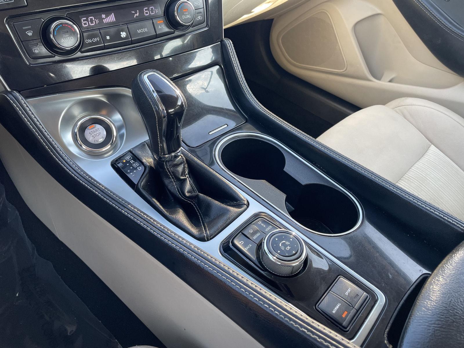 2016 Nissan Maxima S photo 26