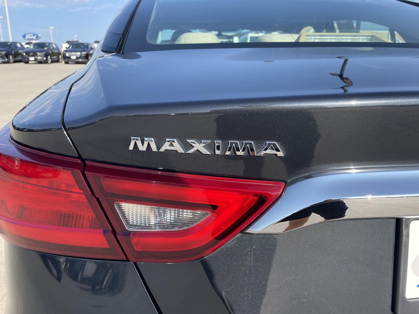 2016 Nissan Maxima S photo 30