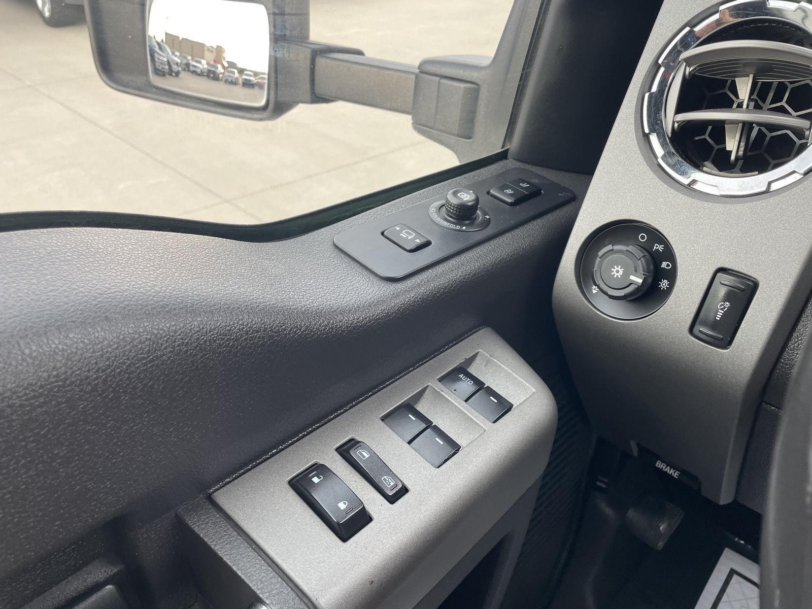 2012 Ford F-250 King Ranch photo 28
