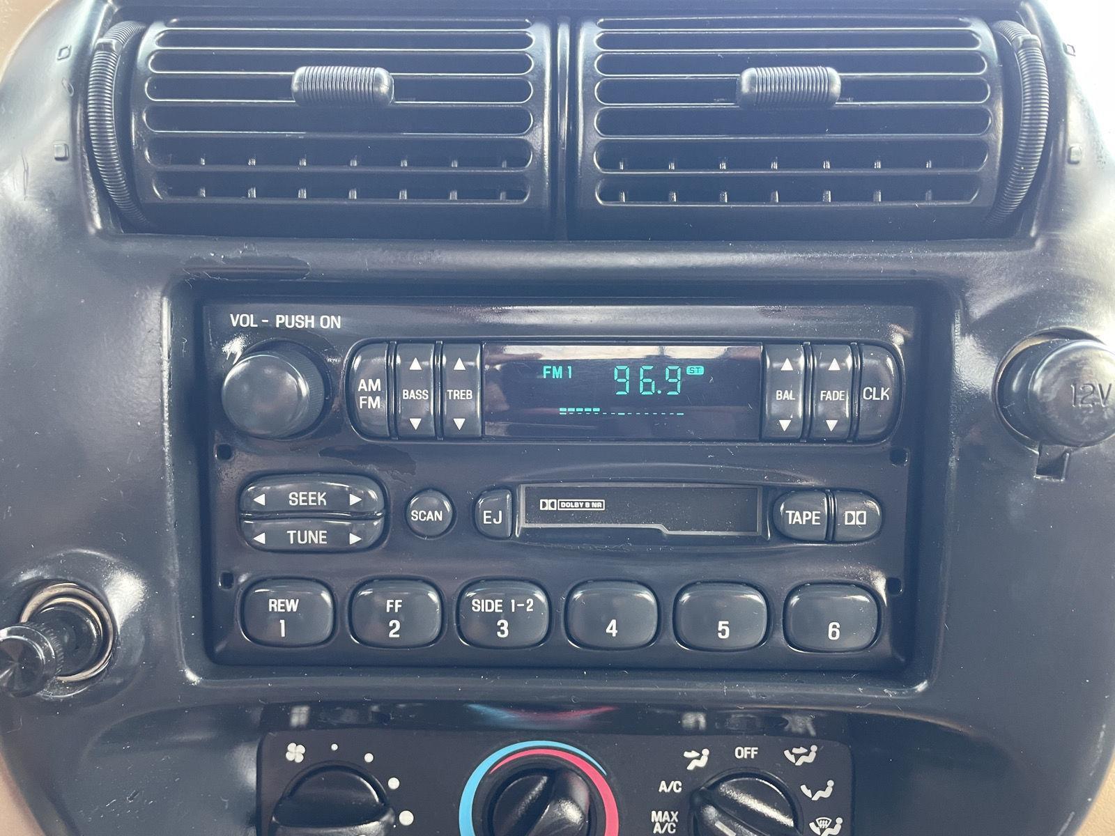1997 Mazda B-Series SE photo 20