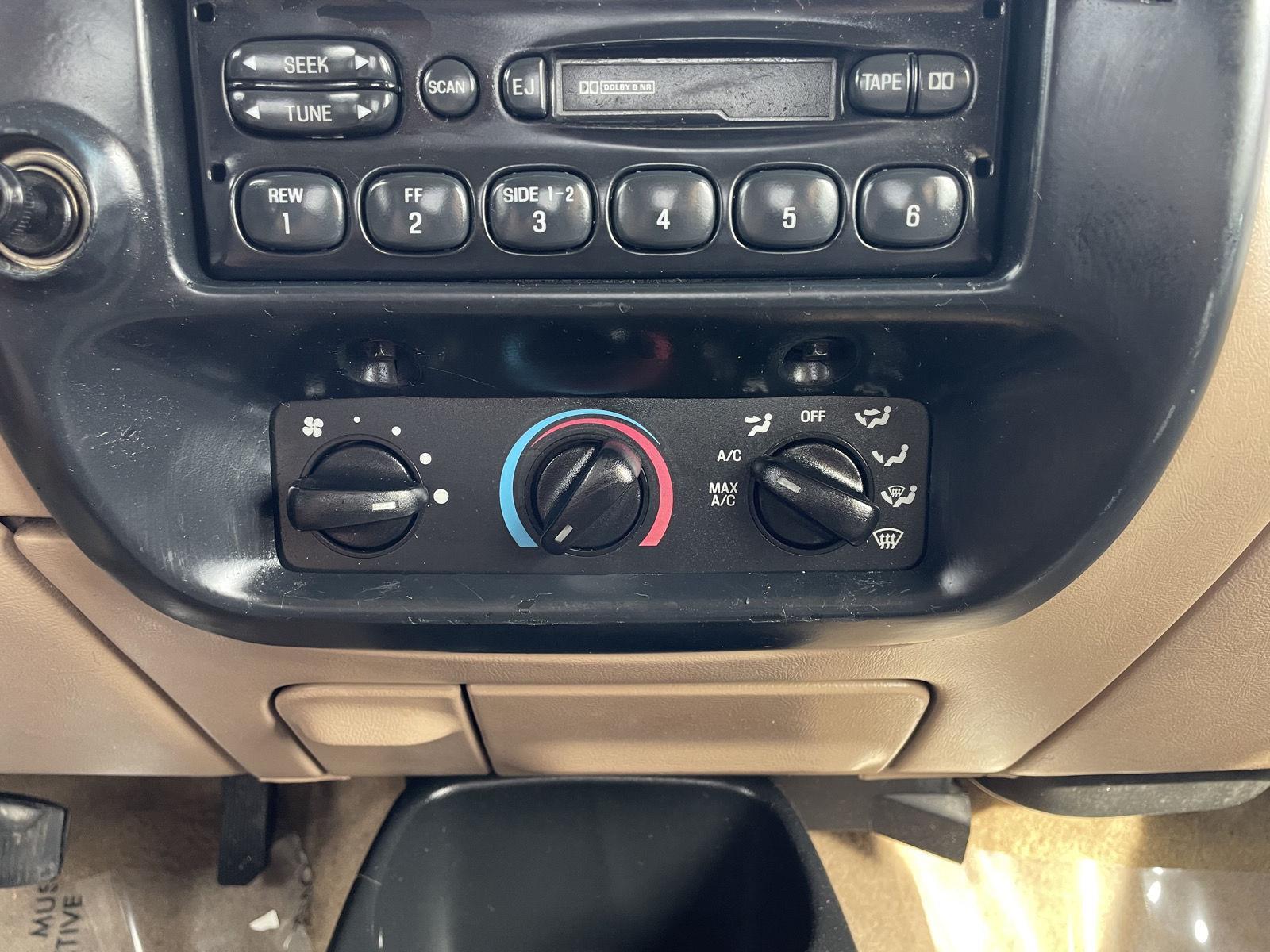 1997 Mazda B-Series SE photo 21