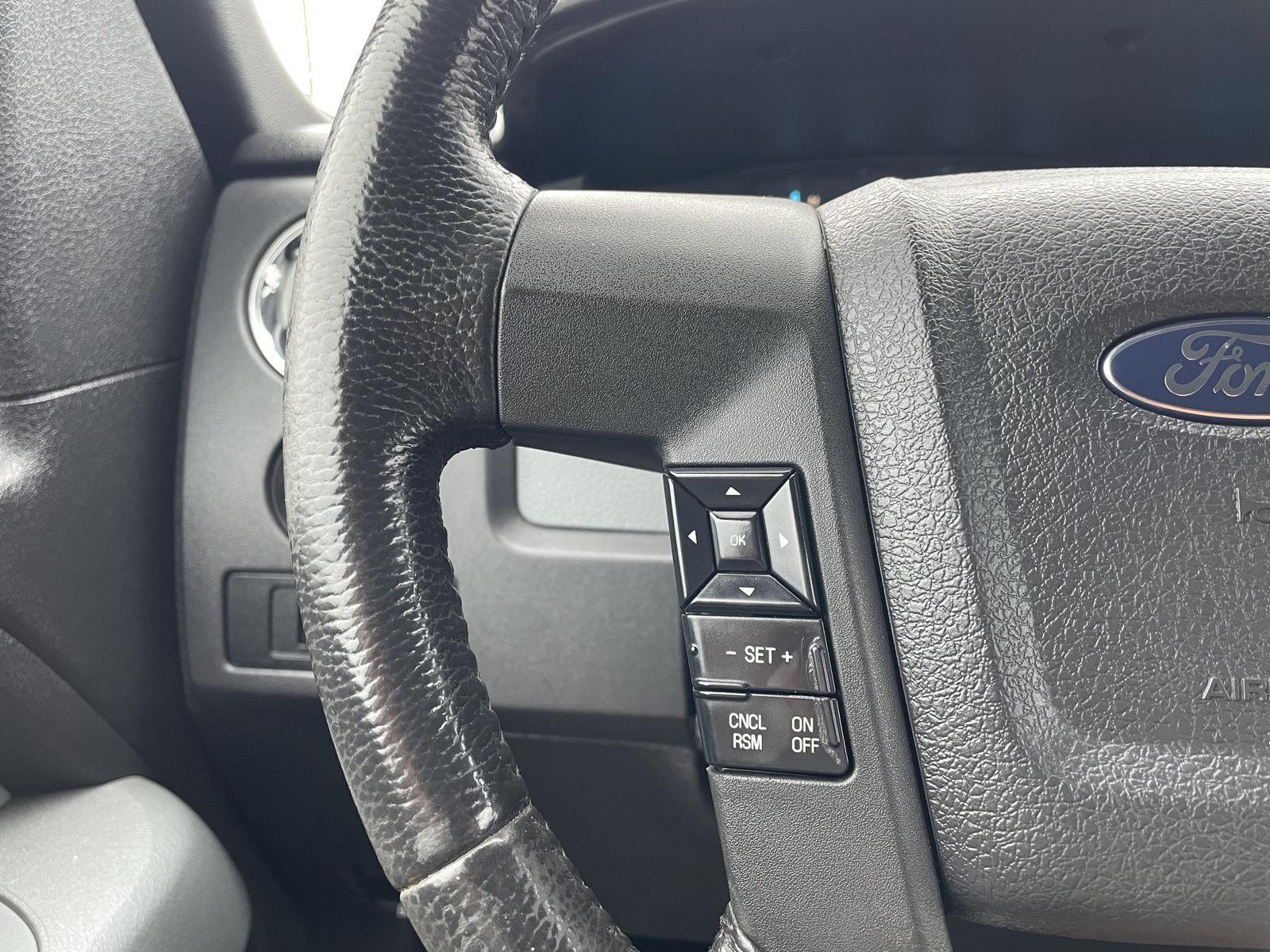 2011 Ford F-150 XLT photo 13