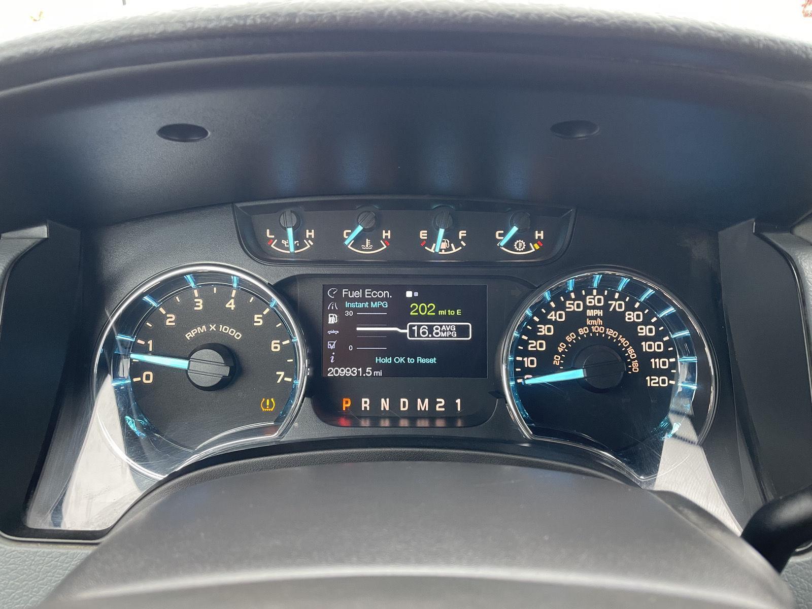 2011 Ford F-150 XLT photo 15