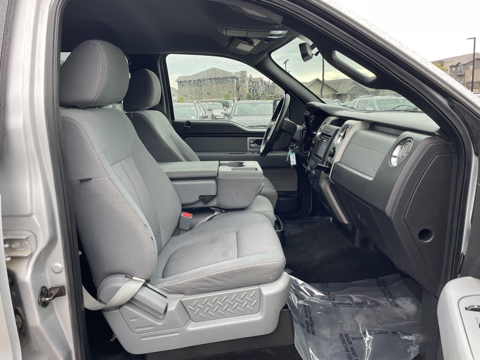 2011 Ford F-150 XLT photo 18