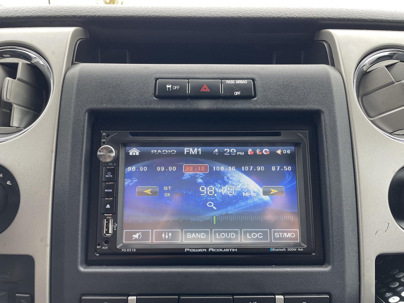2011 Ford F-150 XLT photo 22