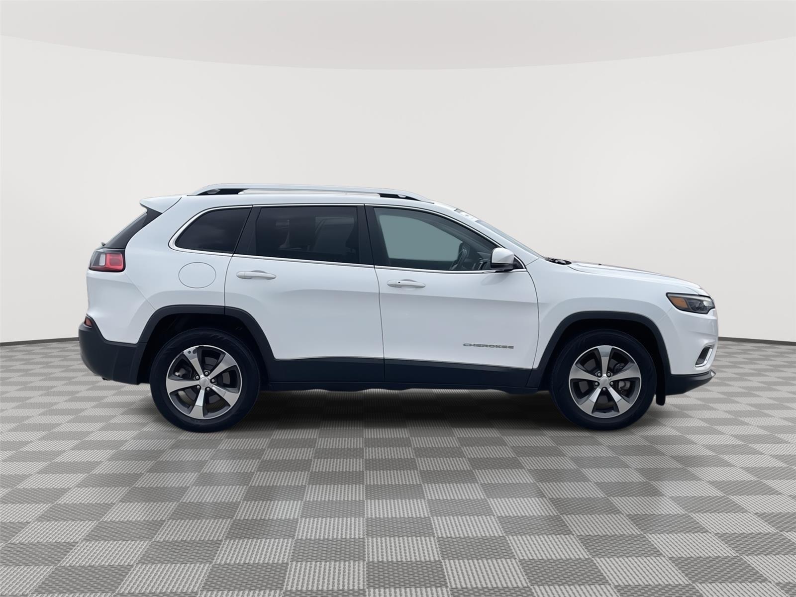 Used 2019 Jeep Cherokee Limited SUV/Crossover for sale in Lincoln NE