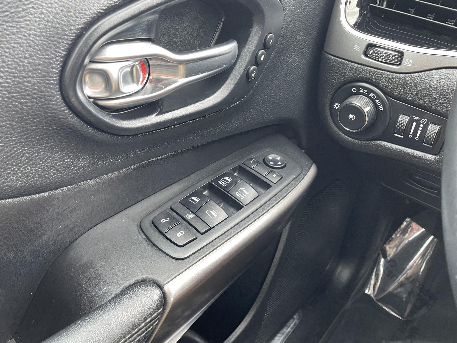 Used 2019 Jeep Cherokee Limited SUV/Crossover for sale in Lincoln NE