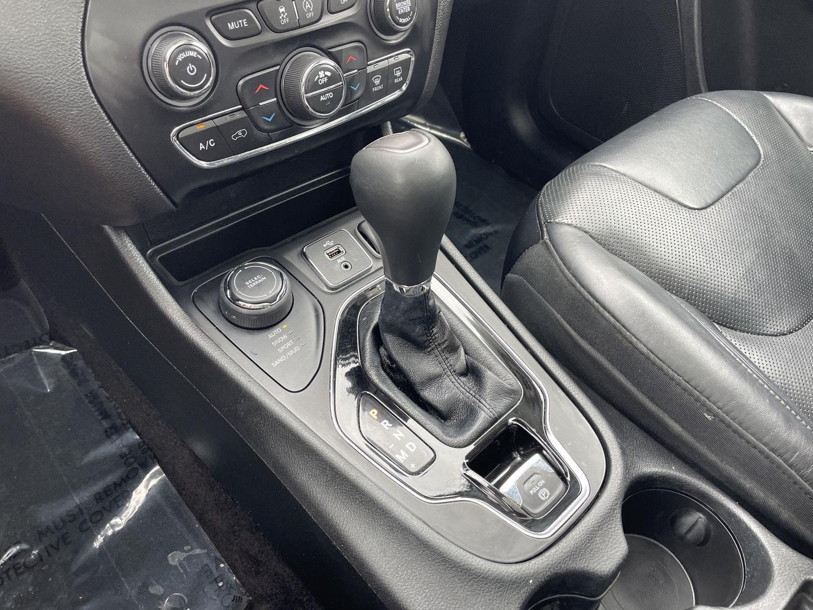 Used 2019 Jeep Cherokee Limited SUV/Crossover for sale in Lincoln NE