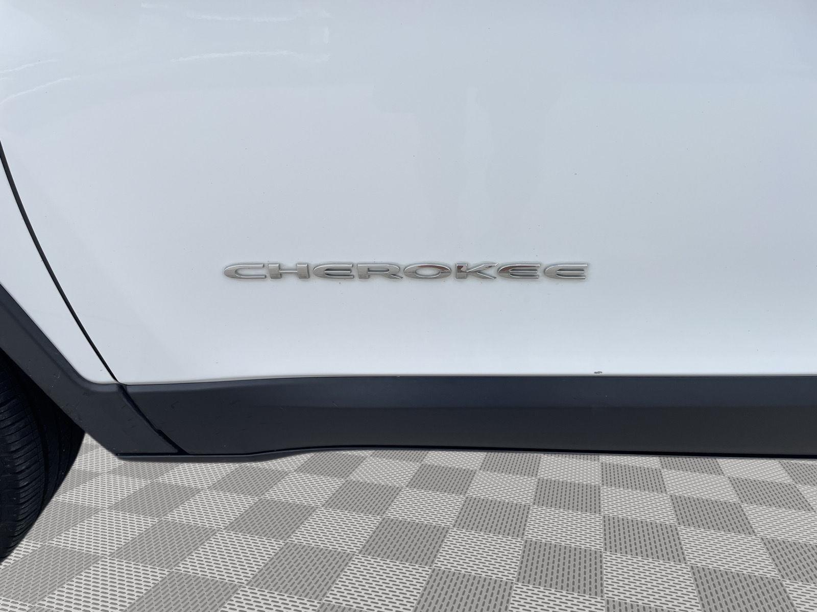 Used 2019 Jeep Cherokee Limited SUV/Crossover for sale in Lincoln NE