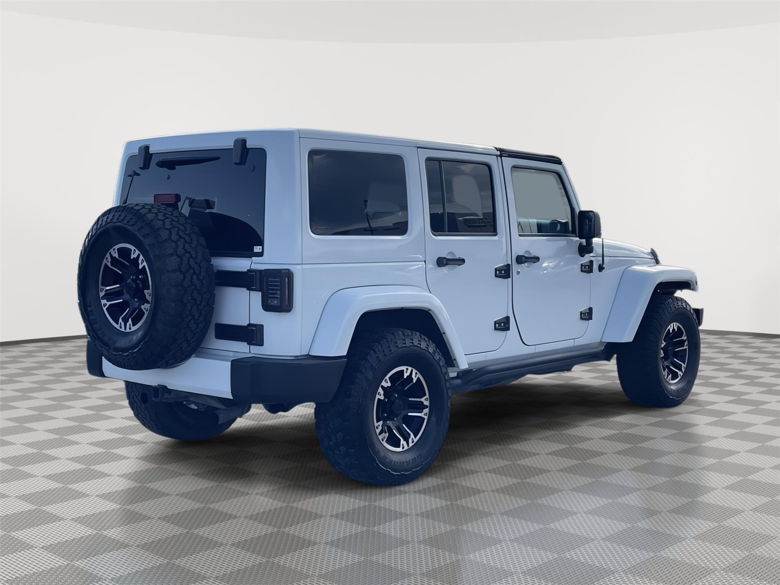 Pre-Owned 2015 Jeep Wrangler Unlimited for sale in Lincoln NE