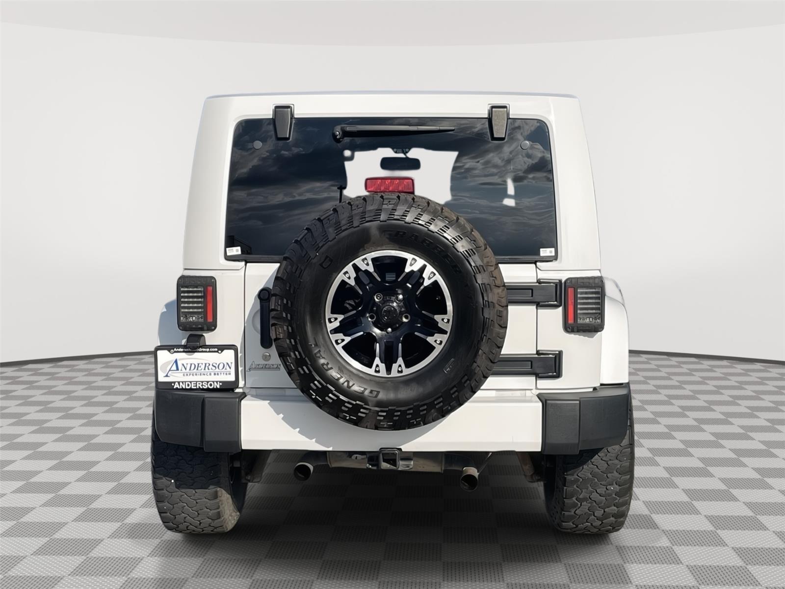 Pre-Owned 2015 Jeep Wrangler Unlimited for sale in Lincoln NE
