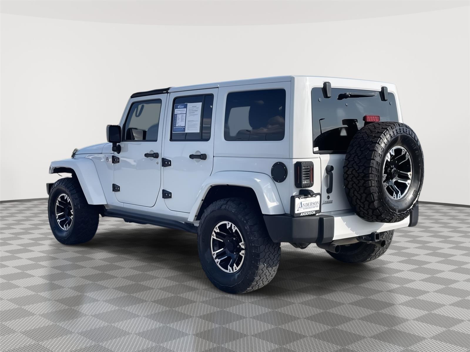 Pre-Owned 2015 Jeep Wrangler Unlimited for sale in Lincoln NE