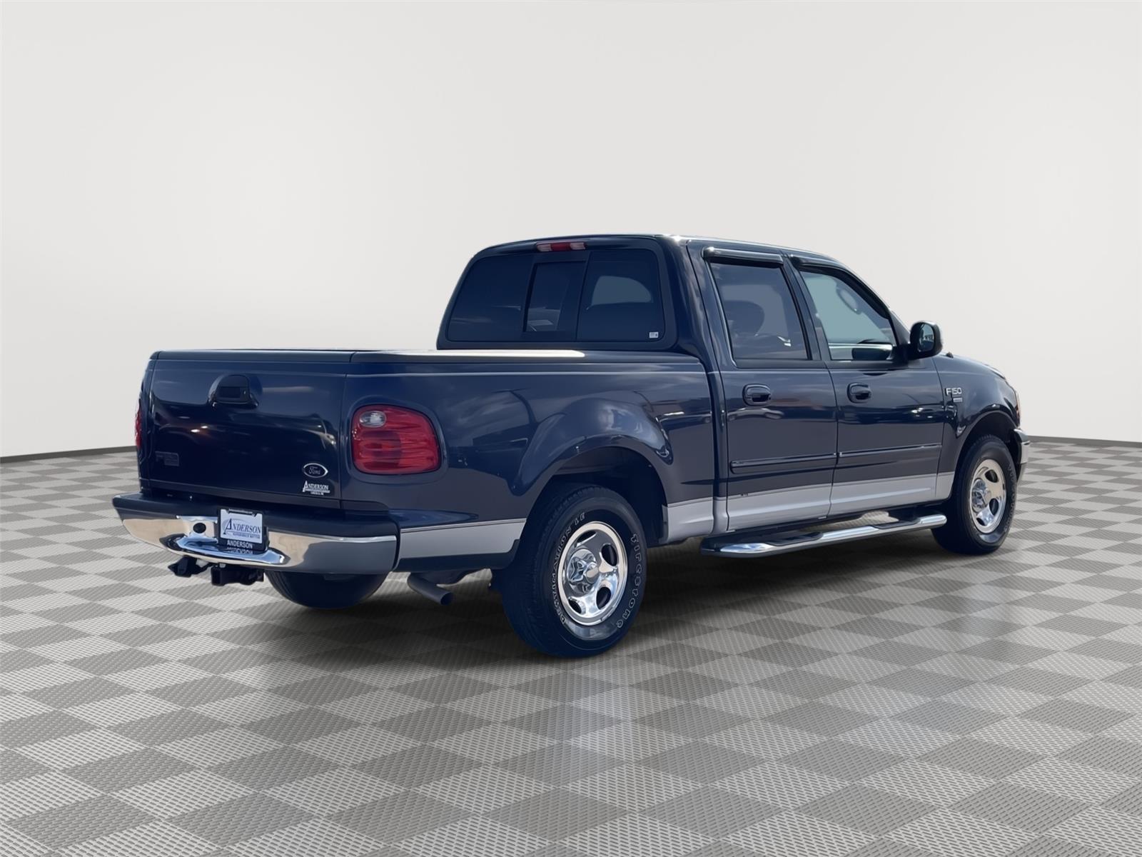 2002 Ford F-150 XLT photo 7