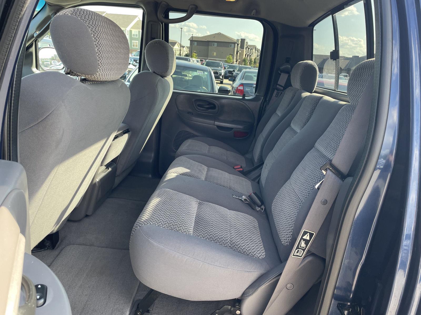 2002 Ford F-150 XLT photo 20