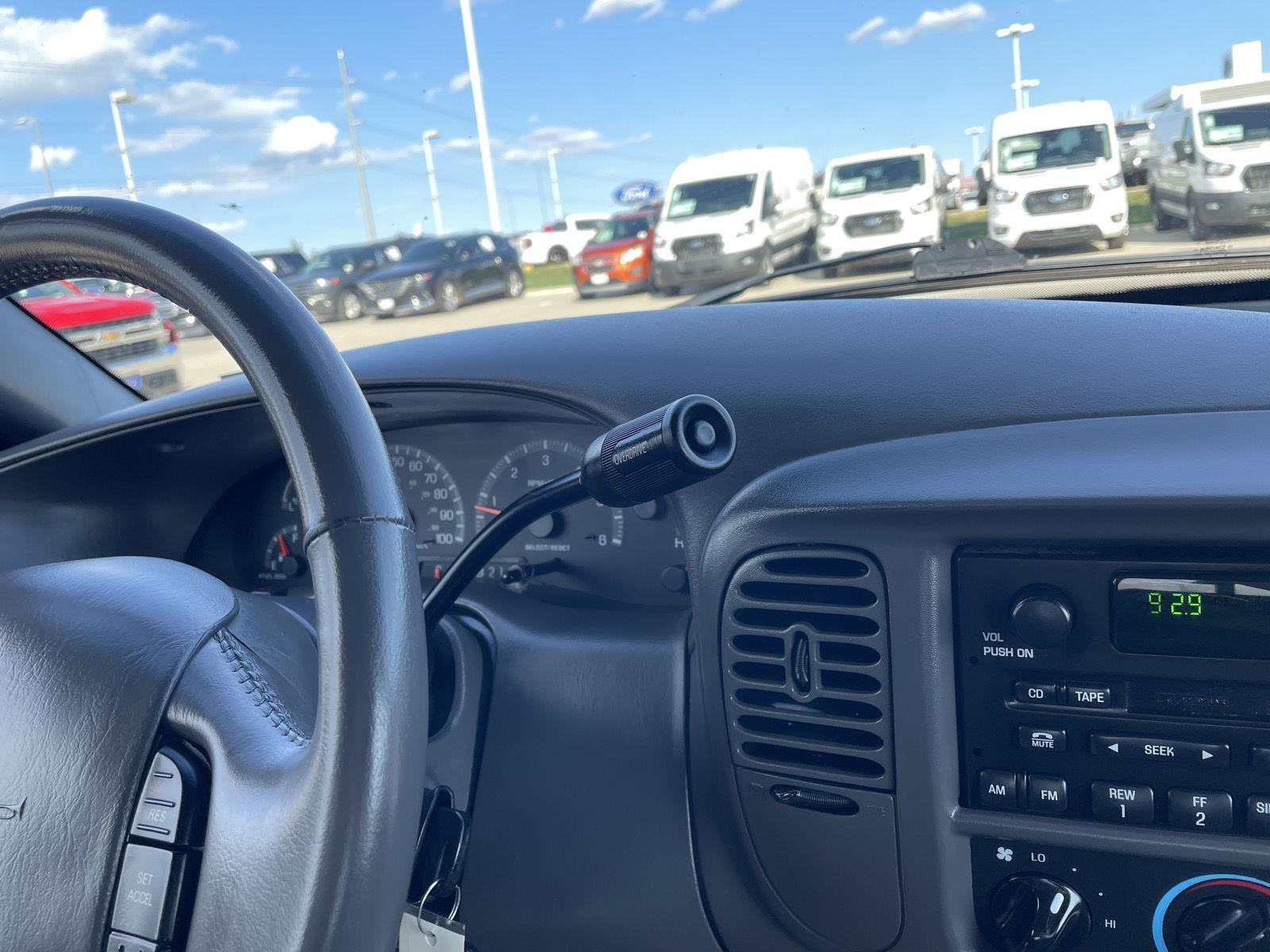 2002 Ford F-150 XLT photo 27