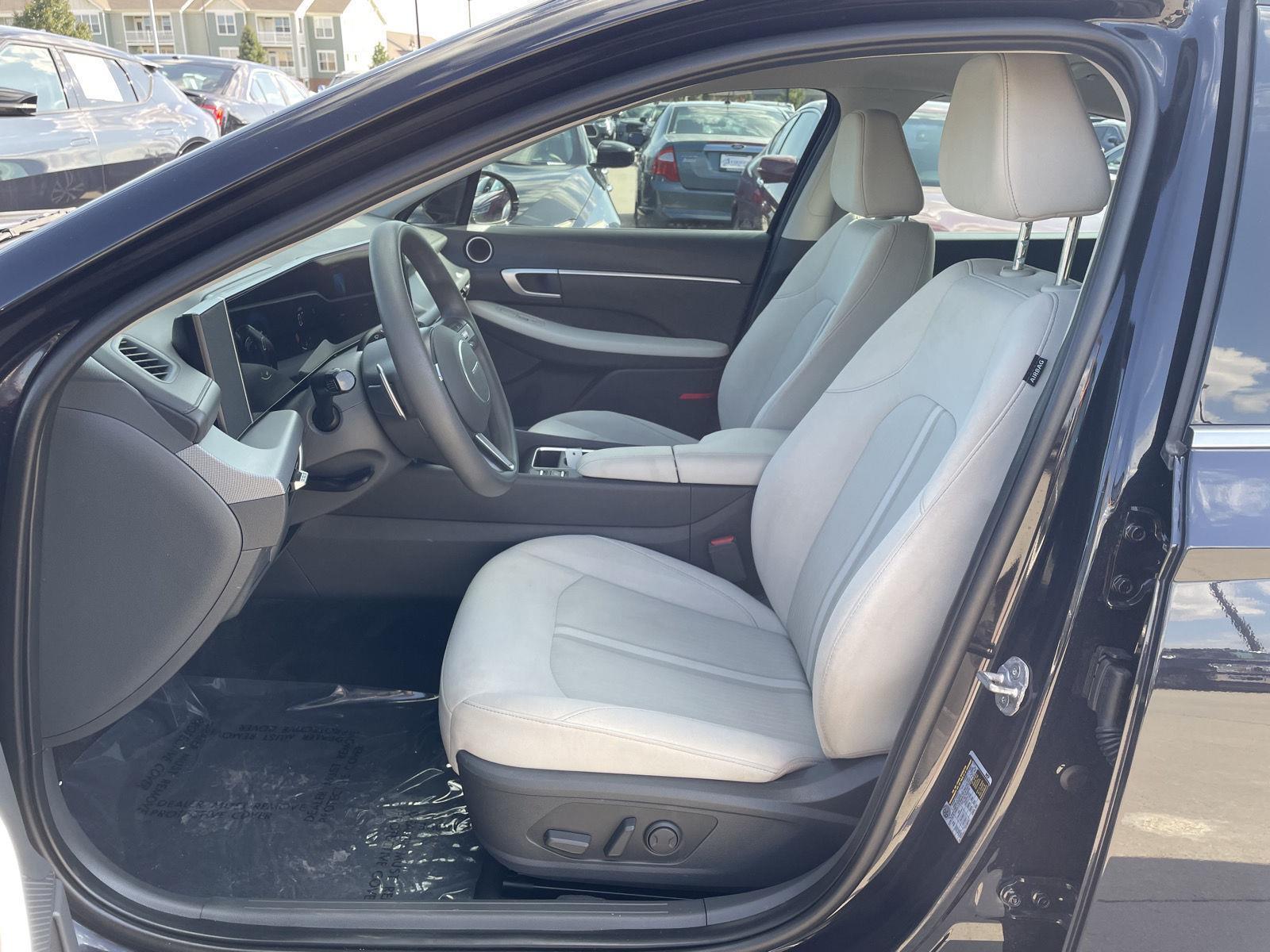 2024 Hyundai Sonata SEL photo 17